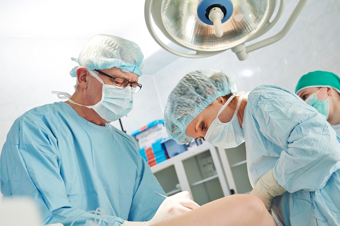 Procedures vs. Surgery: Understanding the Difference and Choosing the Right Treatment